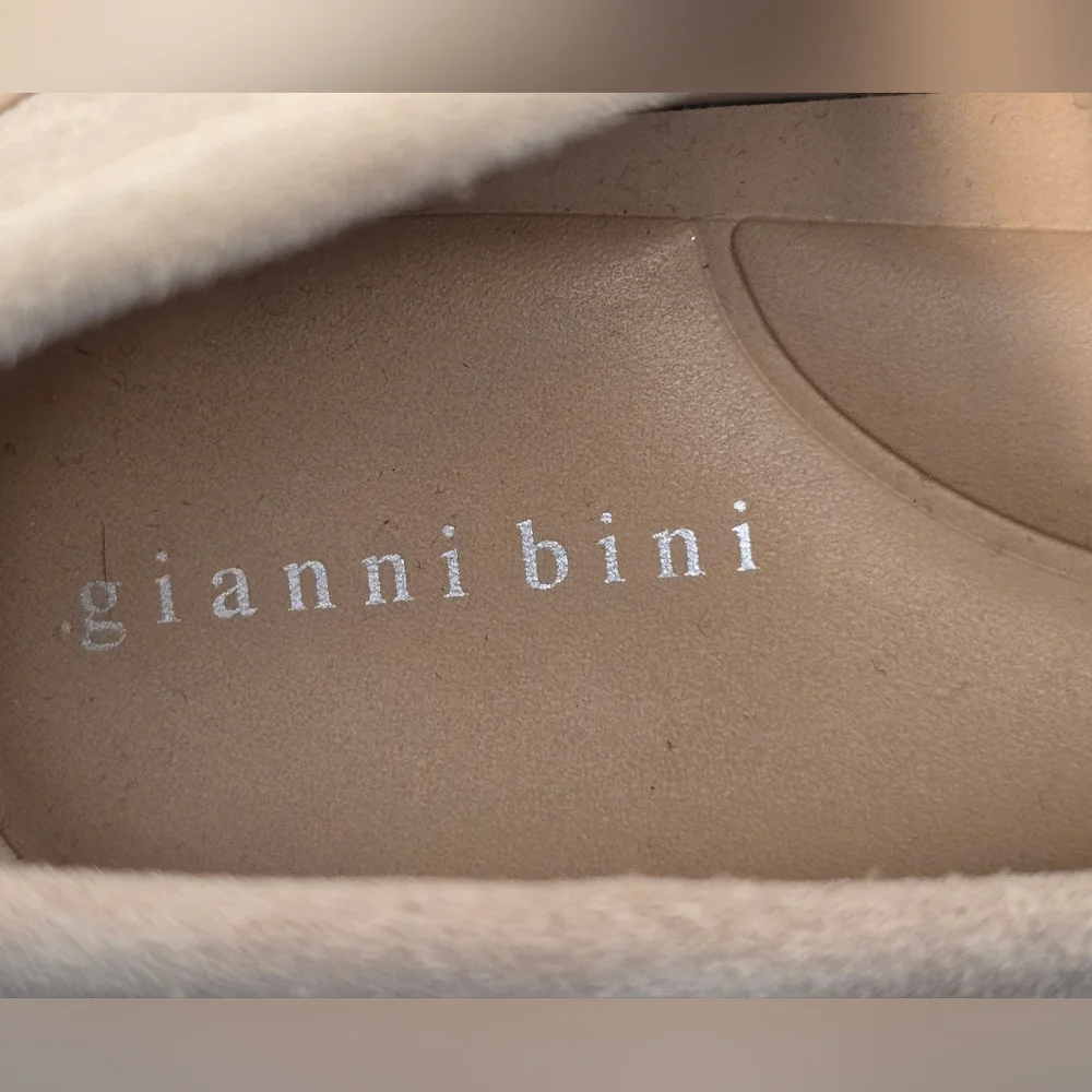 🤩Host Pick❤️NWT Gianni Bini Bristow Leather Rhinestone Loafers Women's Sz 8.5M - Picture 5 of 8